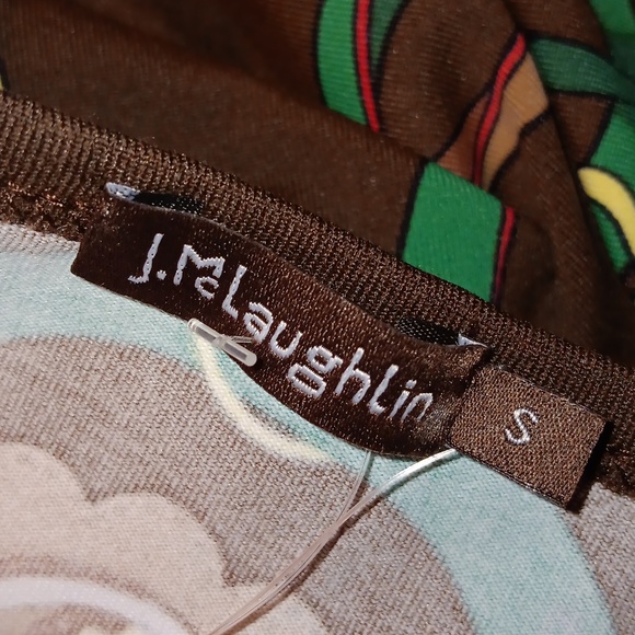 J.McLaughlin Signature Tee in Brown/Green Fairfax Crest - Picture 5 of 7